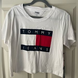 BRAND NWT Tommy Hilfiger tee